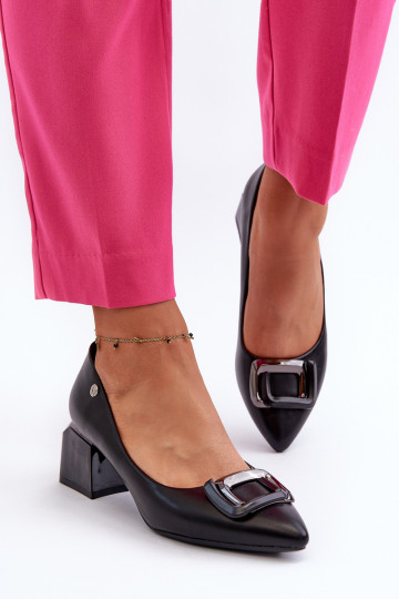 Zapatos de tacón con adornos en color negro Sarala 2