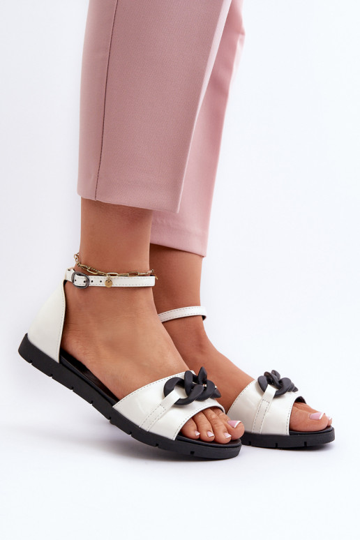 Sandalias planas para mujer con cadenas Vinceza color blanco