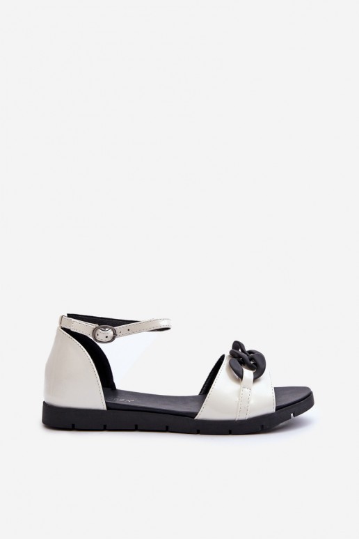 Sandalias planas para mujer con cadenas Vinceza color blanco
