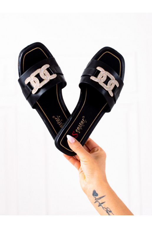 Zapatillas de estilo elegante.