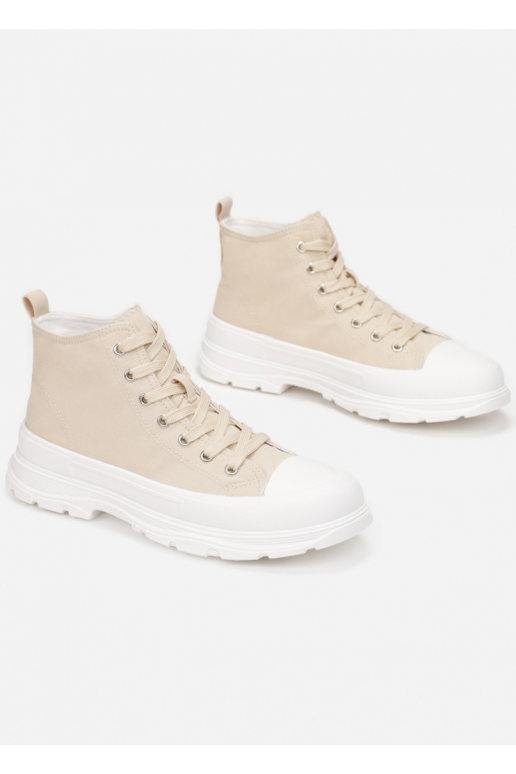 Zapatos de ocio con suela beige.