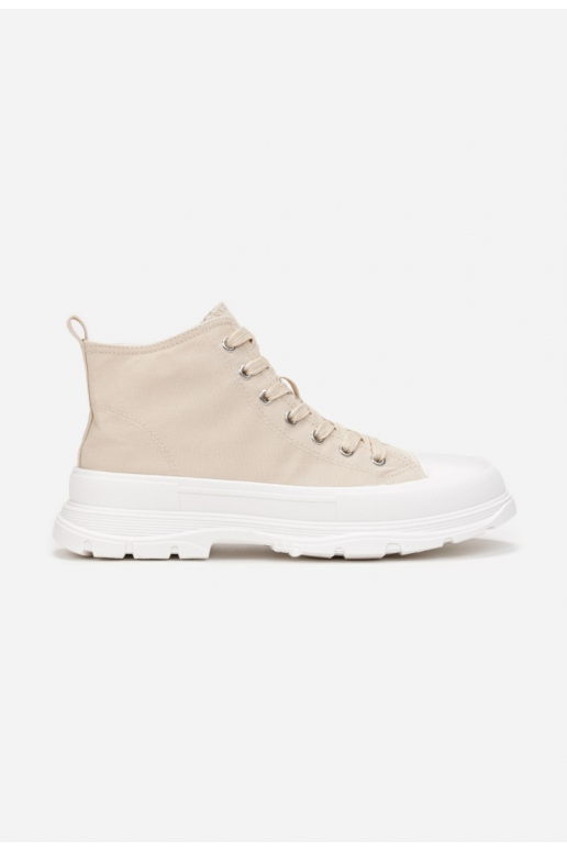 Zapatos de ocio con suela beige.