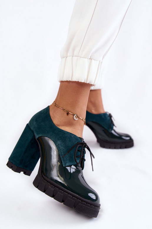 Botas con plataforma en color verde Carisa