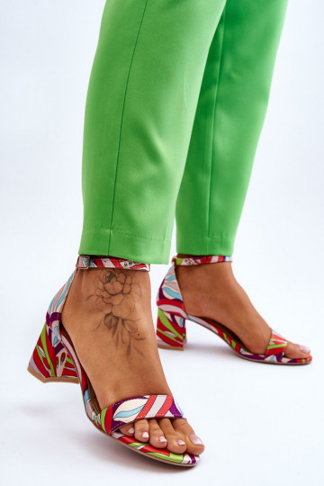 Sandalias de tacón bajo de...