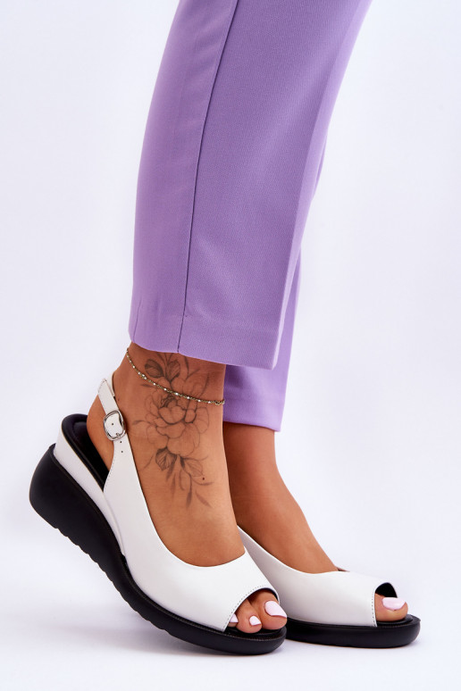 Sandalias blancas de Sergio Leone con... Sandalias blancas de Sergio Leone con...