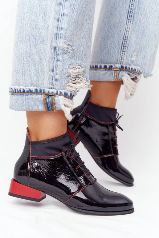 Botas Negras y rojas Botas Negras y rojas