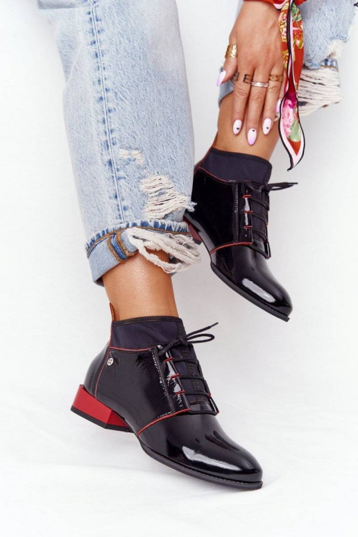 Botas Negras y rojas Botas Negras y rojas