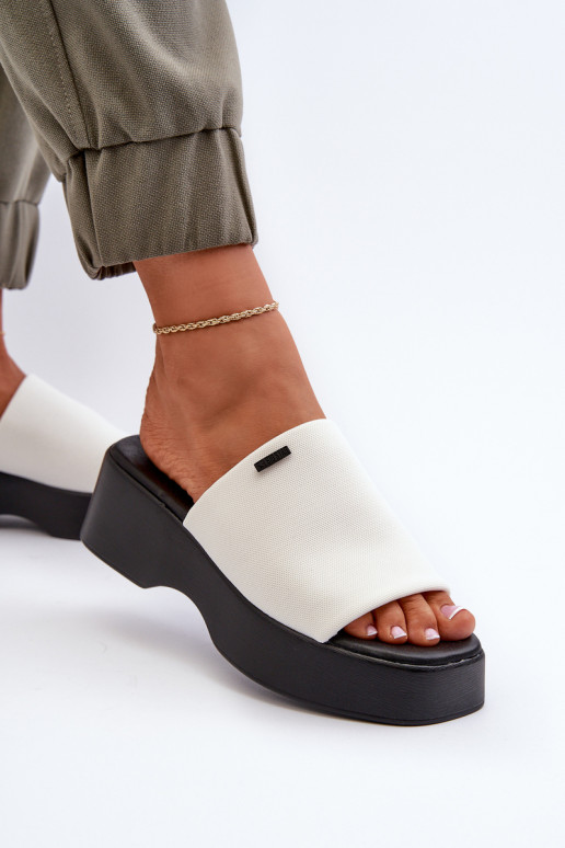 Pantuflas de mujer Big Star color blanco