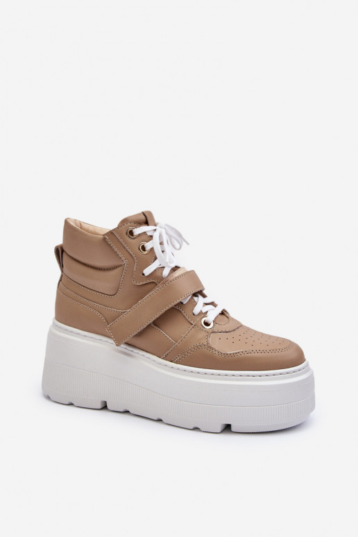 Zapatos modelo Zazoo Sneakers en color beige.