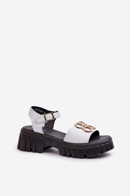 Sandalias de mujer color blanco con detalles dorados Vinceza