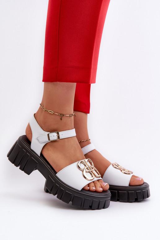Sandalias de mujer color blanco con detalles dorados Vinceza