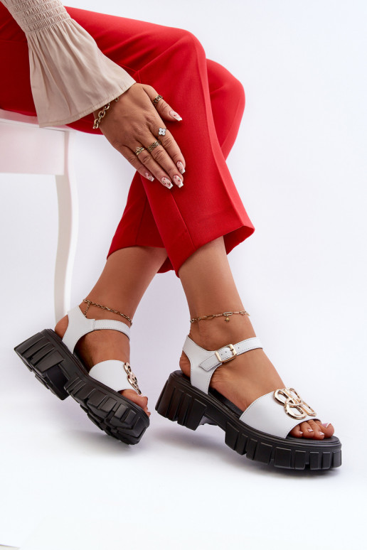 Sandalias de mujer color blanco con detalles dorados Vinceza