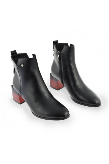 Botas con tacón grueso, color negro Potocki