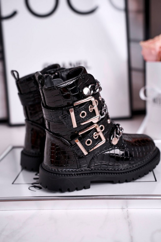 Zapatos negros de mujer.