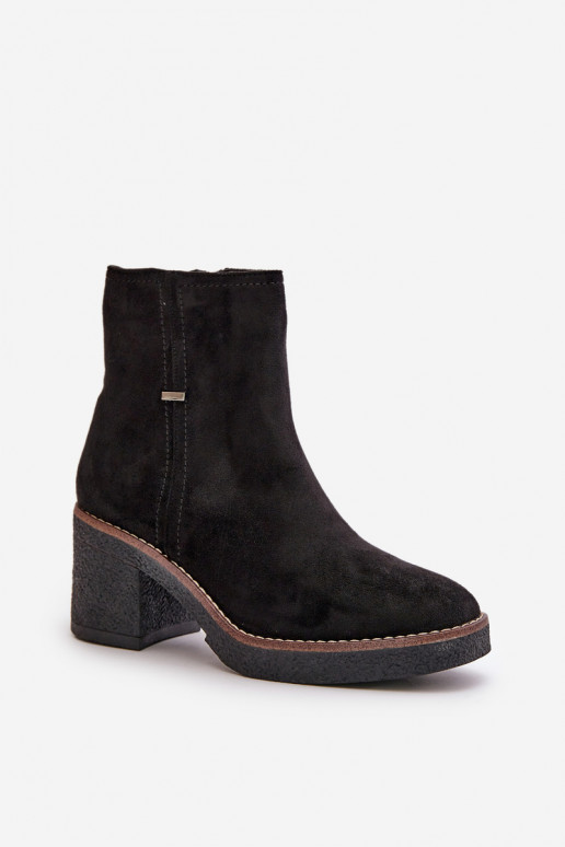 Botas con calefacción interior. de gamuza ecológicaoAe de color negro Arkesia Botas con calefacción interior. de gamuza ecológicaoAe de color negro Arkesia