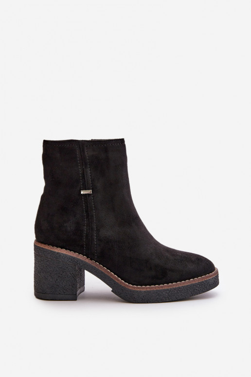 Botas con calefacción interior. de gamuza ecológicaoAe de color negro Arkesia Botas con calefacción interior. de gamuza ecológicaoAe de color negro Arkesia