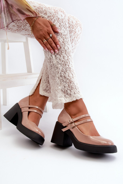 Bateliai plačiu kulnu su lako efektu... Bateliai plačiu kulnu su lako efektu...