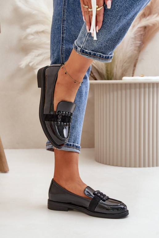 Mocasines lacados Femenino con adornos de color negro Vinceza 58389