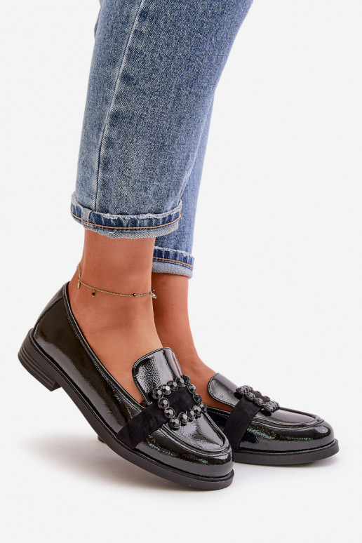 Mocasines lacados Femenino con adornos de color negro Vinceza 58389