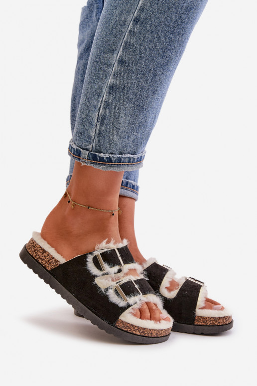 Femenino Zapatillas Zapatillas con hebillas y un abrigo de piel de color negro Ezilena