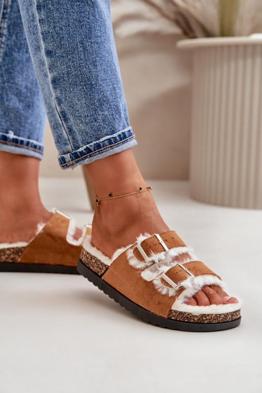 Femenino Zapatillas Zapatillas con hebillas y un abrigo de piel color marrón Ezilena