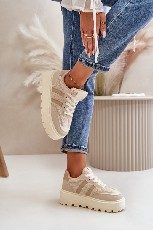 calentamiento Zapatillas modelo zapatos. Femenino con una plataforma con calentamiento beige Daivlene calentamiento Zapatillas modelo zapatos. Femenino con una plataforma con calentamiento beige Daivlene