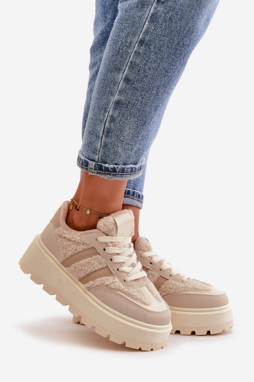 calentamiento Zapatillas modelo zapatos. Femenino con una plataforma con calentamiento beige Daivlene calentamiento Zapatillas modelo zapatos. Femenino con una plataforma con calentamiento beige Daivlene