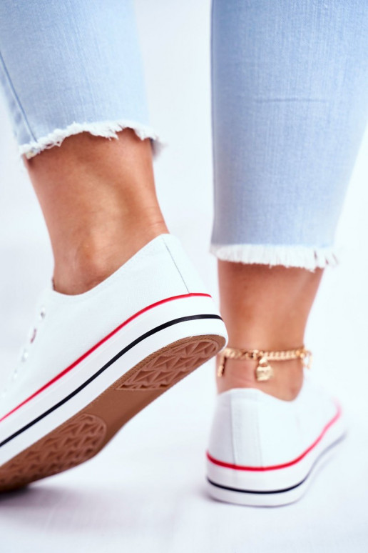 Zapatos de ocio modelo clásico en color blanco con decoración roja Ecoma Zapatos de ocio modelo clásico en color blanco con decoración roja Ecoma