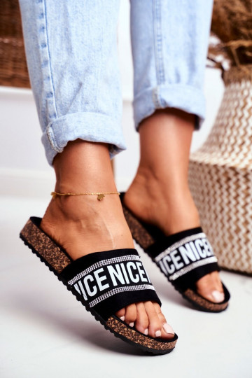 Pantuflas con ojos brillantes en color negro Be Nice