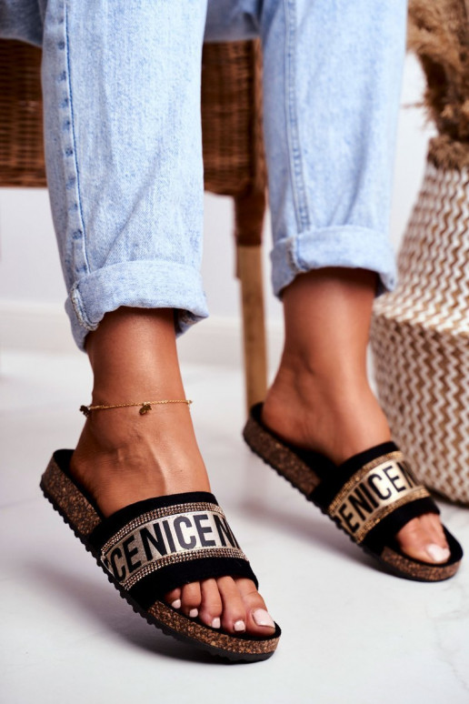Pantuflas con ojales brillantes Negro y dorado Be Nice
