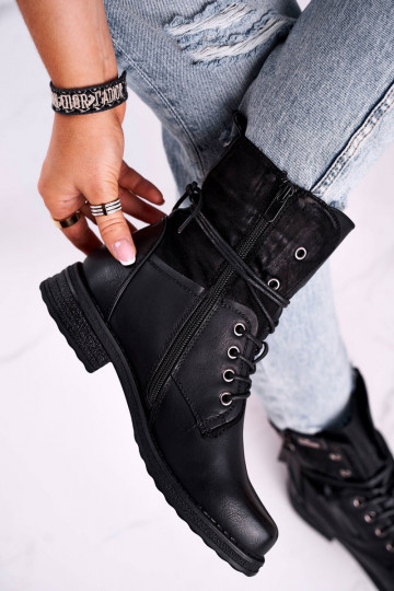 Botas masivas de moda en color negro Perfecto. 2