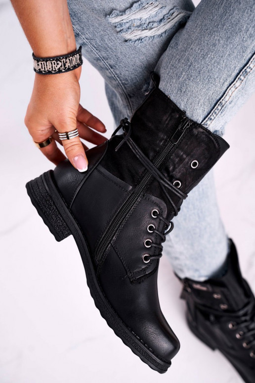 Botas masivas de moda en color negro Perfecto.