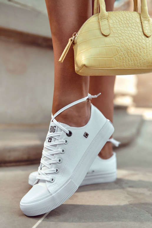 Deportivas modelo clásico suela plana BIG STAR AA274010 color blanco