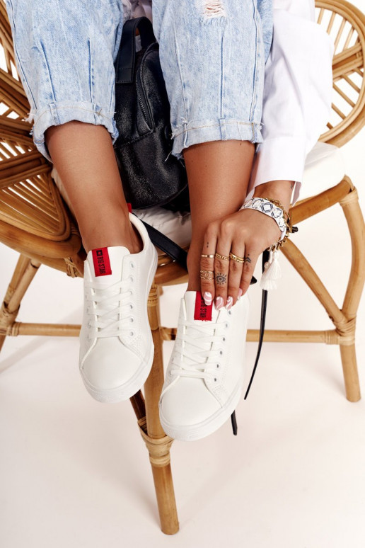 Deportivas de piel natural con rayas decorativas BIG STAR DD274685 color blanco