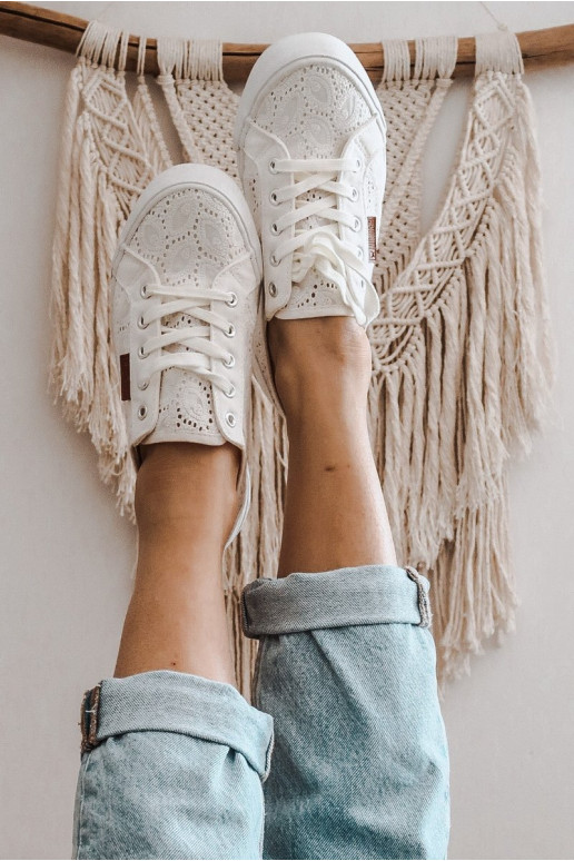 Zapatillas con motivos de encaje BIG STAR W274925 color blanco