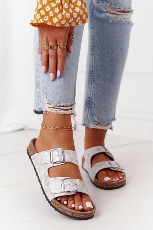 Sandalias con hebillas en color plata Vivio
