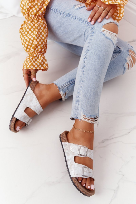 Sandalias con hebillas en color plata Vivio