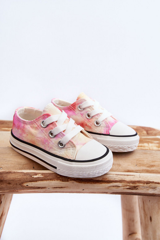 Zapatos de ocio para niños modelo clásico.