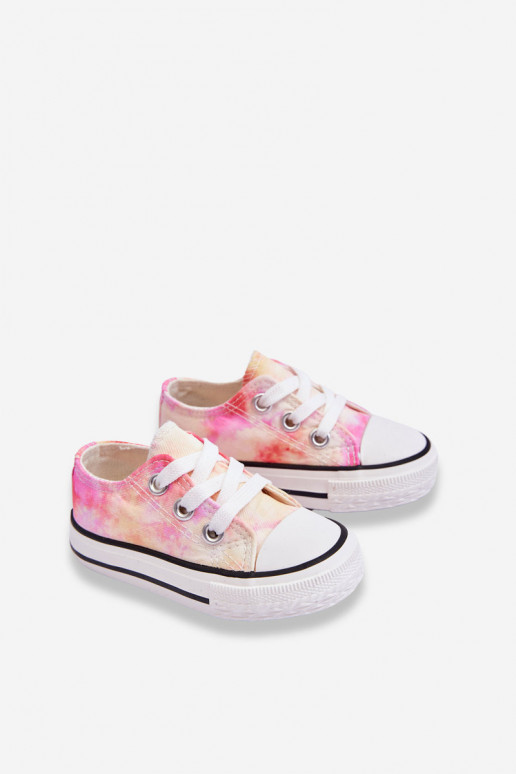Zapatos de ocio para niños modelo clásico.