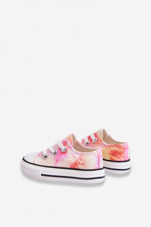 Zapatos de ocio para niños modelo clásico.