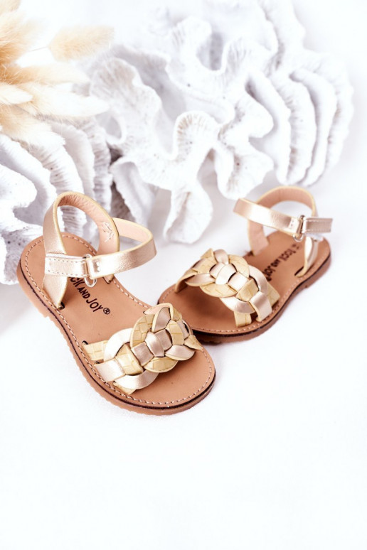 Sandalias para niños con estampado de serpiente en color dorado Baxlee