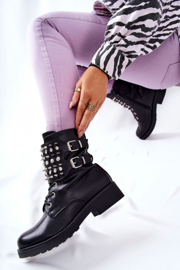 Botas con remaches con cremalleras en negro Laurena