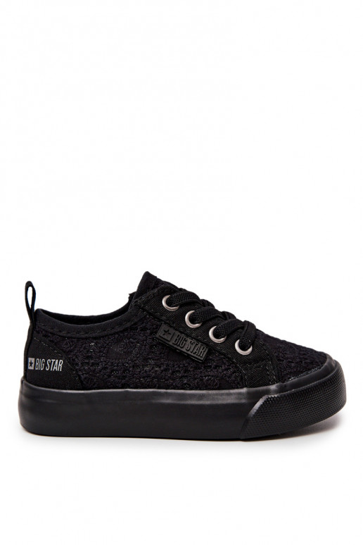 Zapatos de ocio con elementos calados Big Star JJ374133 color negro.
