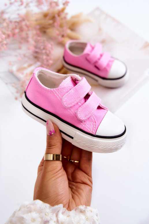 Zapatos casual infantil con cierres adhesivos en color rosa Bernie