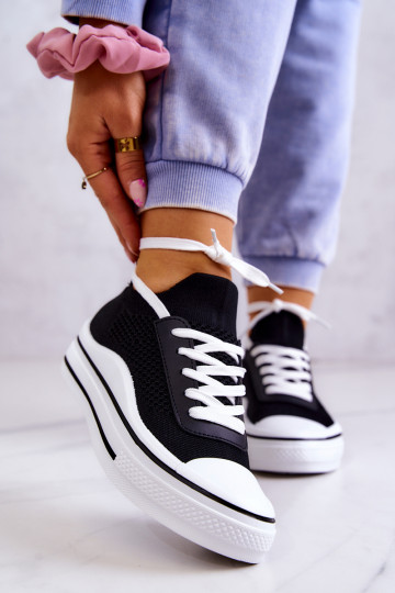 Zapatillas con suela tipo calcetín en color negro Soren