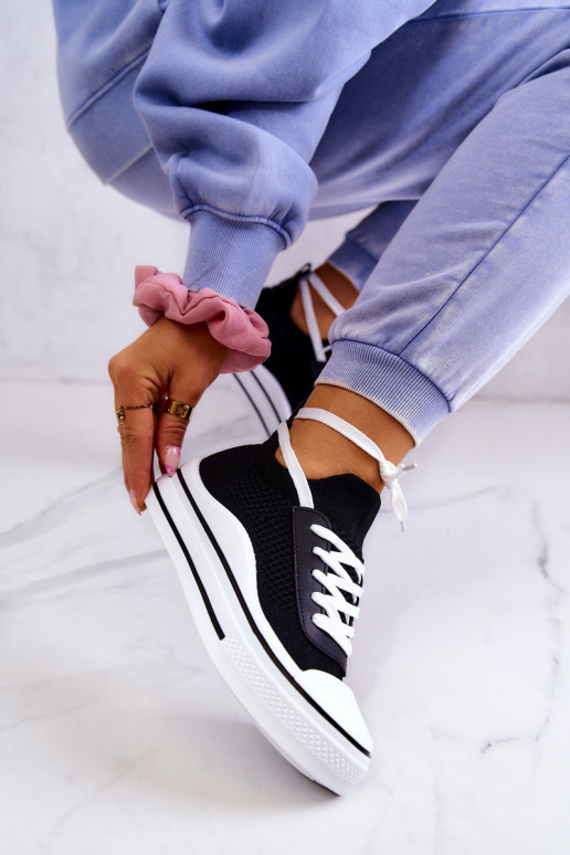 Zapatillas con suela tipo calcetín en color negro Soren Zapatillas con suela tipo calcetín en color negro Soren