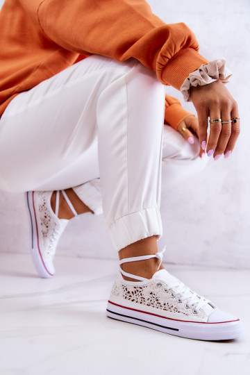 Zapatos de mujer con motivos de encaje en color blanco Venture