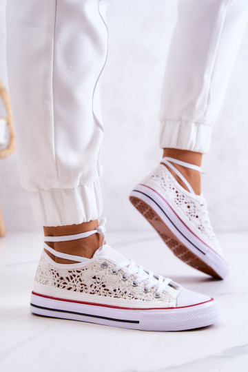 Zapatos de mujer con motivos de encaje en color blanco Venture 2