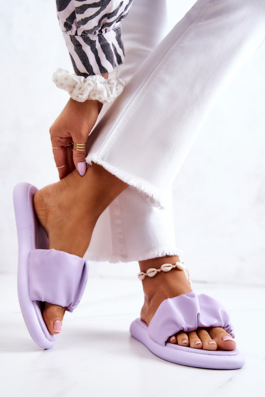 Pantuflas modelo clásico violeta Feline