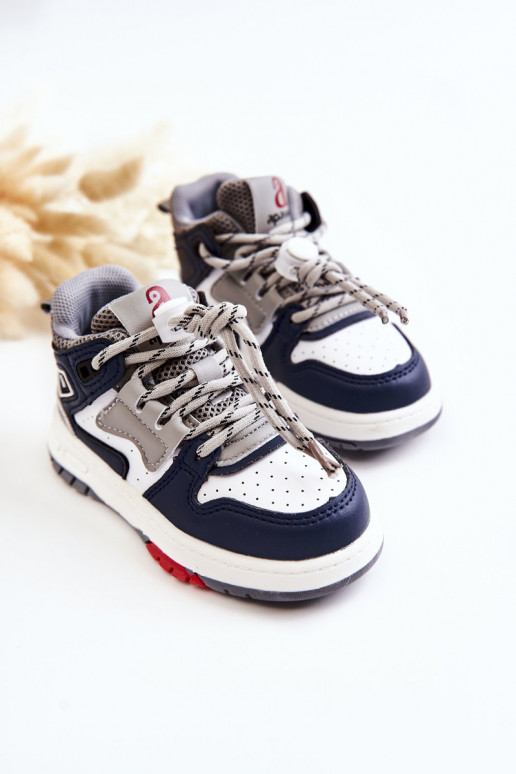 Zapatillas deportivas para niños en color azul oscuro Bruce. Zapatillas deportivas para niños en color azul oscuro Bruce.